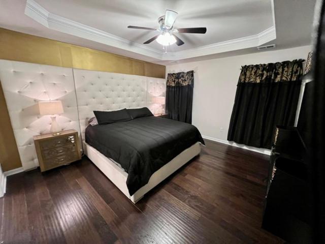 The Muirwood Lux Sleeps 10 Murfreesboro